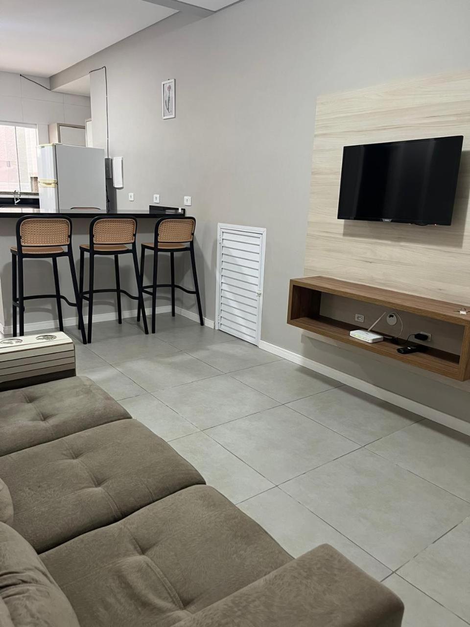 Apartamento Fatima Para Familia Lägenhet Balneário Camboriú Exteriör bild